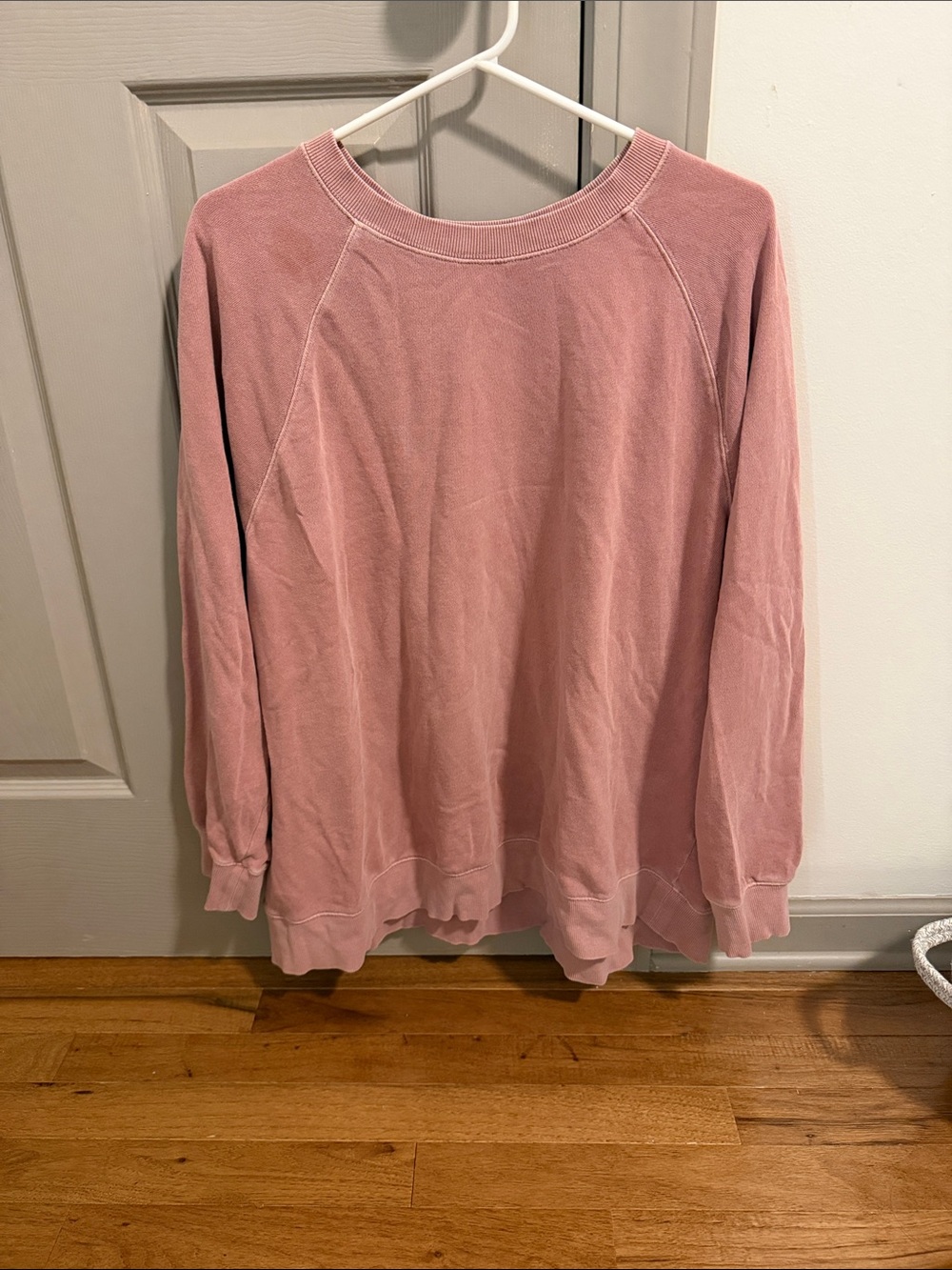 Old Navy Dusty Rose Crewneck Sweatshirt